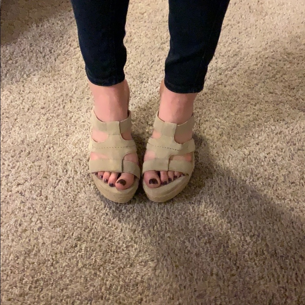 UGG tan wedges